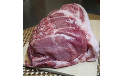 K1440 茨城県産豚肉肩ロースブロック　約2.0kg 106014 - 茨城県境町