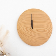 Wooden clock 木の時計（秋田杉）