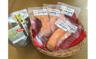 佐渡産セット「養殖銀鮭の焼き身(1切入×5袋）・おつまみサザエのしっぽ(70g×1袋)・ばい貝煮付け（1食分×1袋）」
