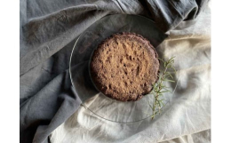黒豆Vegan Riceガトーショコラ*° 発送対応のグルテンフリーケーキ第1弾！小麦粉や米粉を使わず、お米から作ったVeganガトーショコラです。自然農法で丁寧に育てられた、大地のエネルギーたっぷり
