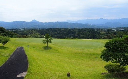 「熊本南カントリークラブ」ゴルフプレイ券（1,000点分×3枚） 124339 - 熊本県甲佐町