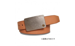 ※受注商品のため、注文からお届けまでに3〜4ヶ月かかる旨ご了承ください※5mm厚の革の部位は一枚革の中でもごく一部の限られた部位でしかとれません。堅く仕上げた革は硬派で、馴染むほどにまた存在感を増しま