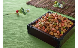 豆の蔵元の一番人気商品「よりどりみどり」の巾着袋(170g)×20パックをお届けします。 海老、醤油、海苔など、とりどりの小粒豆菓子におかき、グリンピースなどをミックスした「次はどの味にしようかな」と
