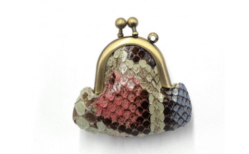 革工房いんのしま パイソンレザー豆がま口小銭入れ(色:グリーン)【雑貨 日用品 文房具 印鑑ケース 人気 おすすめ】 1343114 - 広島県尾道市