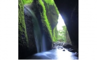 【兵庫・新温泉・自然体験】秘境の滝を目指して、シワガラの滝ガイドツアー！ペアチケット
