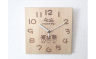 【創温手 順工房】木製「さほっちファミリーの掛け時計」（210㎜×210㎜×13㎜）