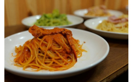 神奈川県川崎市にある「パスタ屋とらうさぎ」が開発したフライパン３分で作れるパスタの日用品「スグスパ」。フタ、水いらず、フライパンに入れて３分で完成。スグスパ人気の５種類５パックセット（ナスボロネーゼ、
