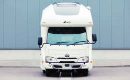 【ふるさと納税】キャンピングカー 新車 リバティ 52DBi UltraPower4800/4WD ディーゼル【キャンピングカー キャンプ 車 旅行 デルタリン
