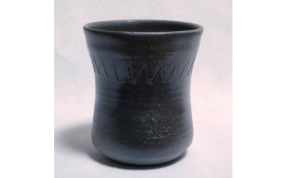 古墳時代の須恵器と同じ技法と制作方法で仕上げました。ビールは泡立ちが良くコーヒーはまろやかになると言われています。 ※画像はイメージです。薪窯で焼成しています。季節や天候などの状況で焼き上がりの雰囲気