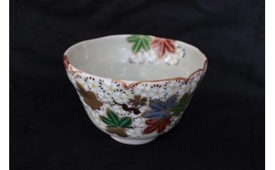 129-7_犬山焼 金襴手雲錦抹茶盌｜焼きもの 伝統工芸 食器 茶わん 犬山 手作り 桜 紅葉 雲錦手 抹茶わん 古風 年代 時代