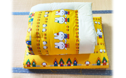 量販店ではなかなか購入できない、ふとん専門店が1から作った綿100％のおふとんです。赤ちゃん想いの綿素材は、良いことだらけ。【吸湿】…吸湿性が高く、汗をかいても夏はサッパリ！【保温】…保温性が高く、寒