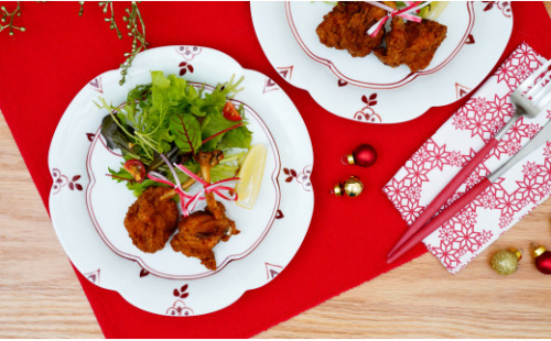 有田焼 赤絵剣先小花 輪花皿Lサイズ 1枚【皓洋窯】食器 器 うつわ 皿 盛皿 メイン皿 プレート メインプレート ワンプレート レッド 赤 ギフト 食洗機対応 A18-155 146045 - 佐賀県有田町