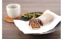 じっくりと手間暇をかけて作った特産干柿（３袋セット） まろやかな口あたり！柔らかく上質な甘みがあります。 たねなし柿の干柿に柚子皮を巻きいれ、柚子の香りと柿の甘さが口の中に広がります。 天然和菓子！こ