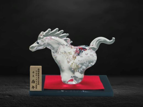 玻璃の干支シリーズ　開運干支　丙午　【001A】[G4657] 157419 - 福岡県福津市