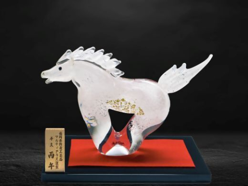 玻璃の干支シリーズ　開運干支　丙午　【002Z】[G4661] 157423 - 福岡県福津市