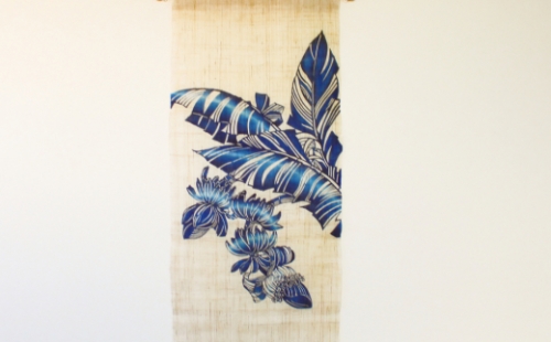 【紅型デザイン工房ten天】タペストリー「バナナ・藍」 166437 - 沖縄県うるま市