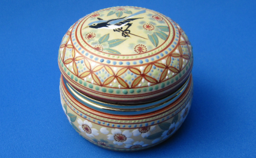 九谷焼オルゴール　桜とオオトリ a05 焼き物 民芸品 工芸品 雑貨  192450 - 石川県能美市