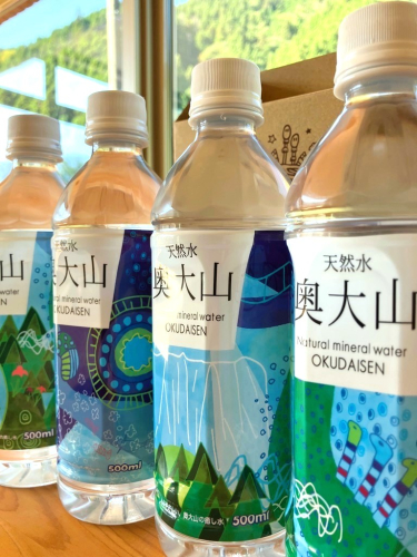 天然水奥大山 限定ラベル仕様 １箱 500ml×24本入り（鳥取県江府町×バディアートプロジェクト）1077 1958576 - 鳥取県江府町