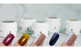 初心者からプロネイリストまで、多くの方に愛される「No.19」カラージェル5個セットです。1. カラー名：VL067 Lips（リップス） マットなボルドー。紫味の強いレッドカラー テクスチャー：&a