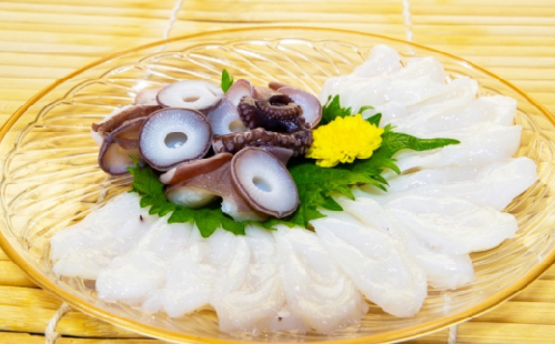 【無添加・訳あり】活締め網走産生冷凍タコ脚（ミズダコ）1～1.2kg〈皮・吸盤除去済〉 ABAE013 2114311 - 北海道網走市