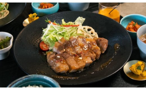 お食事券 3,000円分 cafe Surin ( カフェ スリン ) 南城市 2132918 - 沖縄県南城市