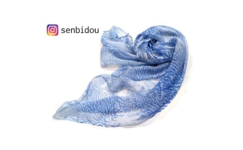 【限定 １点物】 墨流し染 シルク ロングストール(青珊瑚柄)／染美堂 一点物 絹 シルク 現代風 アート インテリア シフォン織 上品 奈良県 葛城市【snbd008】 2157325 - 奈良県葛城市