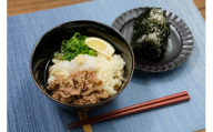ふるさと萩の味「どんどん」の肉うどんと肉ぶっかけうどん各4人前セット(全8食分)　わかめむすびの素付き　｜HGH00013