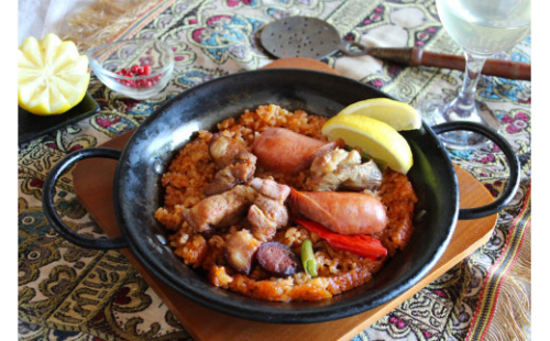 スペイン産栗豚とチョリソーのパエリア 1人前 2個セット 静岡の老舗スペインレストラン「サングリア」 冷凍 スペイン料理 パエリア タパス ワイン バル バール◇ 2174186 - 静岡県静岡市