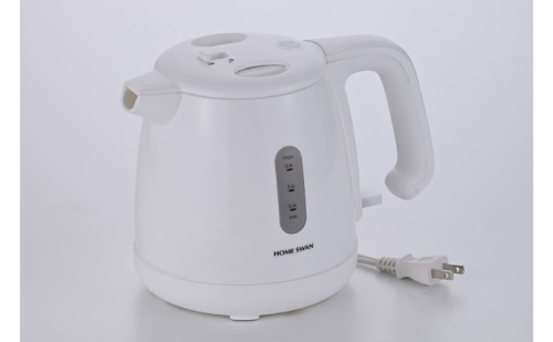 転倒湯漏れ機能付き　電気ケトル0.8L　白　電化製品 キッチン用品  電気ケトル 空だき防止機能 こぼれにくい 卓上 2194946 - 新潟県田上町