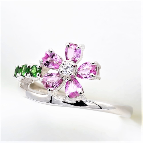 ピンク サファイヤ 桜モチーフ リング 0.70ct Pt900 (13523) 指輪 リング サファイヤ ピンクサファイヤ プラチナ Pt900 グリーンガーネット ダイヤモンド ジュエリー アクセサリー 山梨県 甲斐市 BR-89 2199984 - 山梨県甲斐市