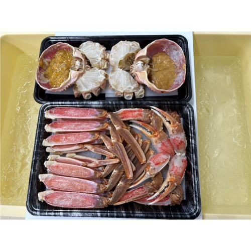 焼き蟹セット（本ズワイガニ500g～600g×2杯分／蟹味噌付き・カニだし付き）
 2205757 - 京都府京丹後市