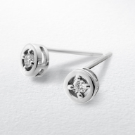 プラチナ900 ダイヤモンド ピアス Kreis(クライス)