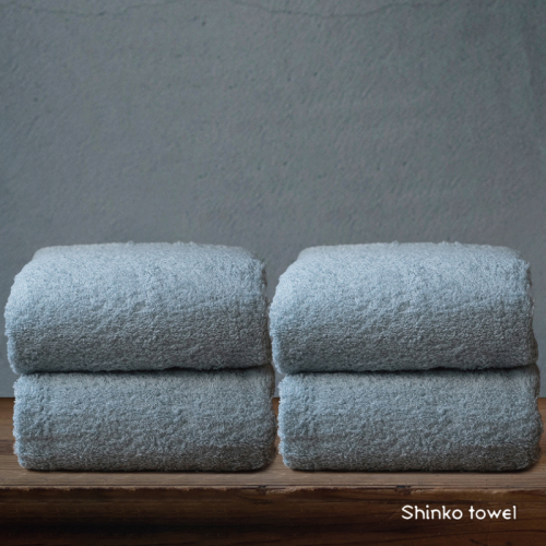 【TVで紹介！】おぅ！え～やん バスタオル（ブルー）4枚【泉州タオル 国産 吸水 普段使い 無地 シンプル 日用品 家族 ファミリー】  G3486 2231161 - 大阪府泉佐野市