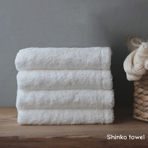 【TVで紹介！】おぅ！え～やん フェイスタオル（ホワイト）4枚【泉州タオル 国産 吸水 普段使い 無地 シンプル 日用品 家族 ファミリー】  G3492 2231167 - 大阪府泉佐野市