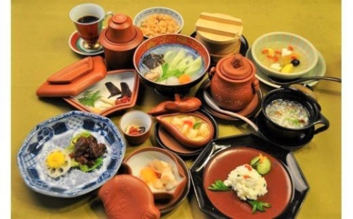 はづ木「昼食+入浴 薬膳懐石ふるさとプラン ペア券」 224387 - 愛知県新城市