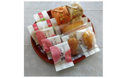泉大津市にある「菓子処ふる里」の、和洋菓子セットです。ふる里の二代目は「優秀和菓子職(和菓子版のパティシエ試験)」認定者で、様々なTV番組にも出演しております。その他、二代目は、数多くの菓子コンテスト