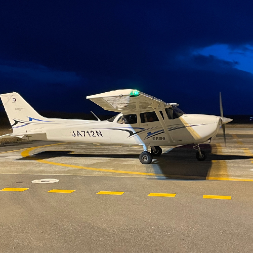 セスナ貸切ナイト遊覧飛行「佐賀市内夜景観賞20分コース」：C180-010 2310719 - 佐賀県佐賀市