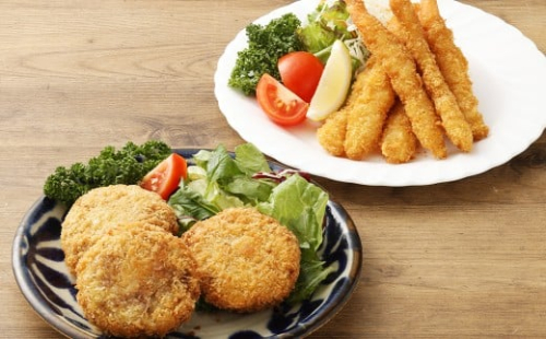 磯鷸之庄 熊本県産 あか牛メンチカツ 計約800g （約100g×8個入） ・ エビフライ （24本入） のギフトセット あか牛 メンチカツ ミンチカツ えびフライ 海老フライ 揚げ物 冷凍 2337638 - 熊本県益城町