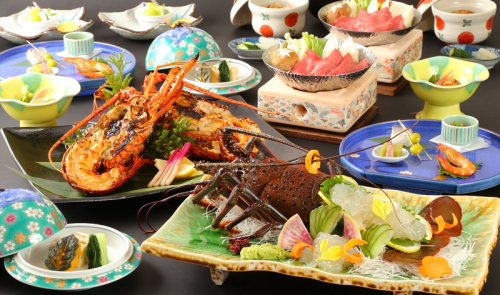 茨城県ブランド！特大『常陸乃国いせ海老』と「常陸牛」会席付　１泊２食ペア宿泊券【 茨城県 日立市 】 2375108 - 茨城県日立市