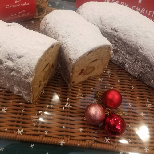 本場ドイツの味！熟成シュトーレン 毎日が特別な日に変わる、ブーランジェリータカタの「手作りシュトーレン」1本
 2403776 - 京都府京丹後市