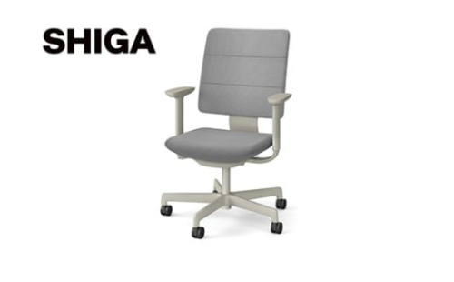 イトーキ SHIGA シガ 昇降脚 背トリプル ベースカラー:ペールオリーブ / 座面カラー:グレーC（KJ-517SEM-L4C5F）キャスター5本脚 【アンクルムーブ・シンクロロッキング / アジャスタブル肘 / 抵抗付きウレタンキャスター】 日本製 ワークチェア オフィスチェア 柴田文江氏デザイン【EI186W】 2404028 - 滋賀県近江八幡市
