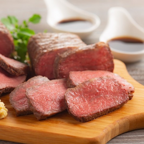 【12月25日出荷】年内発送「宮崎牛」ローストビーフ130g×2 /// 和牛 黒毛和牛 お肉 柔らかい ジューシー ローストビーフ国産 人気 ワイン 厳選 ヘルシー 冷凍 ギフト 贈答 簡単調理 奈良県 広陵町 2411172 - 奈良県広陵町