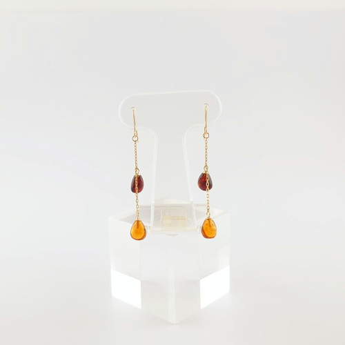 Amberlogue ピアス しずく（金属素材：K10　琥珀：直径6.5×5×3mm　サイズ：全長35mm） 2434595 - 岩手県久慈市