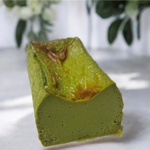料理長監修チーズケーキ／極上とろ生チーズケーキ（抹茶） 470g ＜無添加チーズケーキ／レアチーズケーキ／濃厚チーズケーキ／3種チーズブレンドチーズケーキ＞ 2444450 - 京都府京丹後市