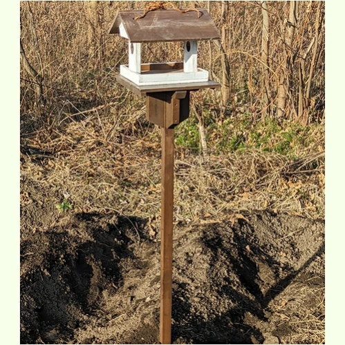 エイジングアンティーク調　三角屋根のバードフィーダー　本体と据え付け用天板＆杭のセット（本体とオプションのセット）［161P22］ 2473148 - 愛知県小牧市