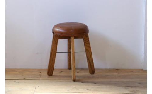 本革で仕立てたアンティークな風合いのスツール 2482020 - 和歌山県有田川町