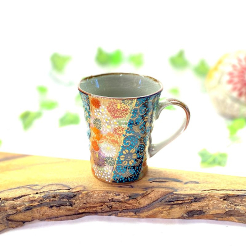 百華園 九谷 マグカップ 青粒＋金花詰(傑作) 裏絵 | 九谷焼 カップ マグカップ 食器 ティータイム  2521865 - 石川県能美市