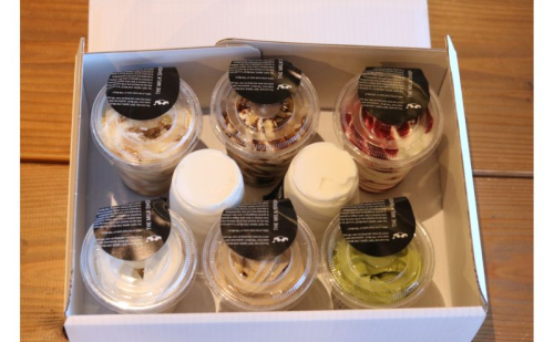 ソフトサーブ　詰め合わせセット（8個入り） ソフトクリーム ミルク カフェラテ 抹茶 キャラメルナッツ チョコトッピング ミックスベリー 岐阜県 池田町 2532905 - 岐阜県池田町