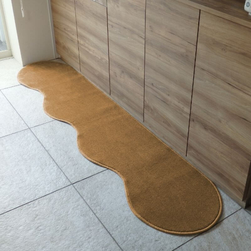 北欧風キッチンマット ラグマットタイプ 45×240cm ピーナッツ型 オーカー 抗菌防臭 SEK 織人しきもの屋工房 diw0095 2551819 - 大阪府泉佐野市