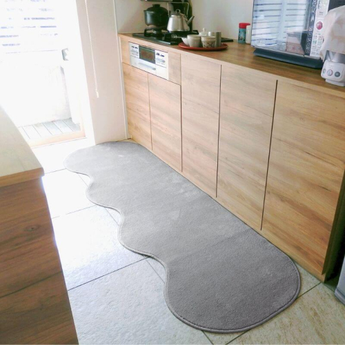 北欧風キッチンマット ラグマットタイプ 65×225cm ピーナッツ型 シルバーグレー 抗菌防臭 SEK 織人しきもの屋工房 diw0254 2552036 - 大阪府泉佐野市